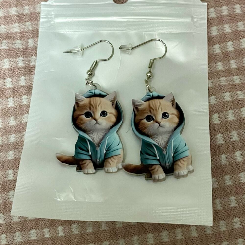 NEW Earrings Adorable Kitten In Hoodie Dangle Earrings